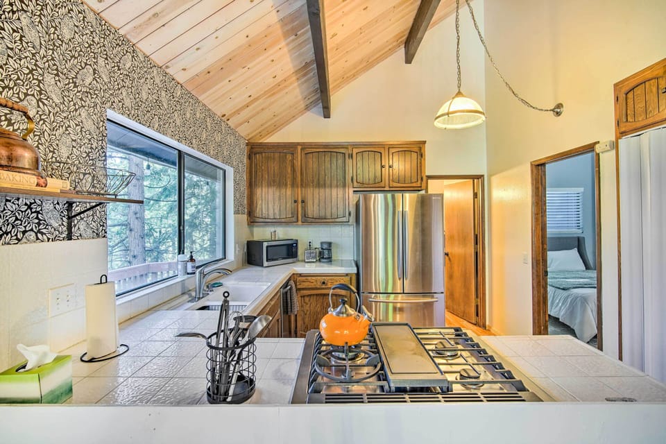 Kitchen | Gas Stove/Oven | Cooking Basics | Coffee Maker | Dishwasher