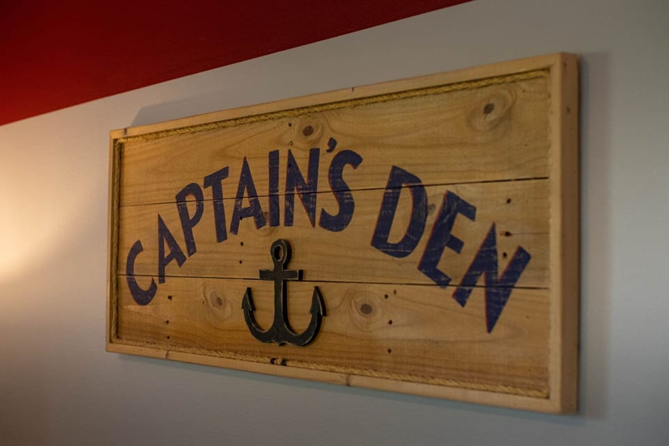 Captain's Den