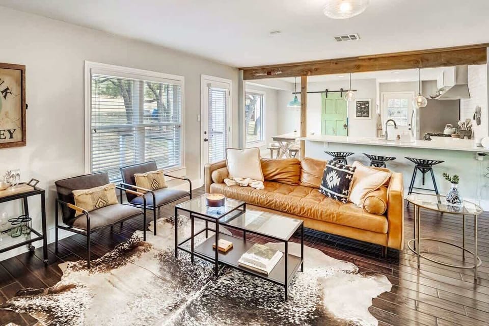 La Casa Living room is comfortable and bright!