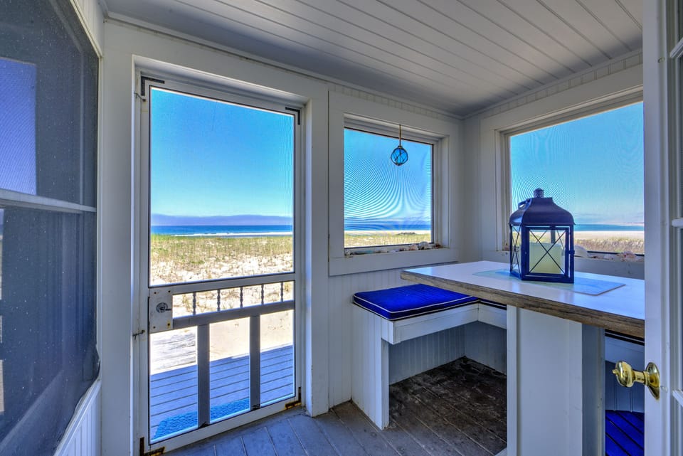 Dining area with a view!