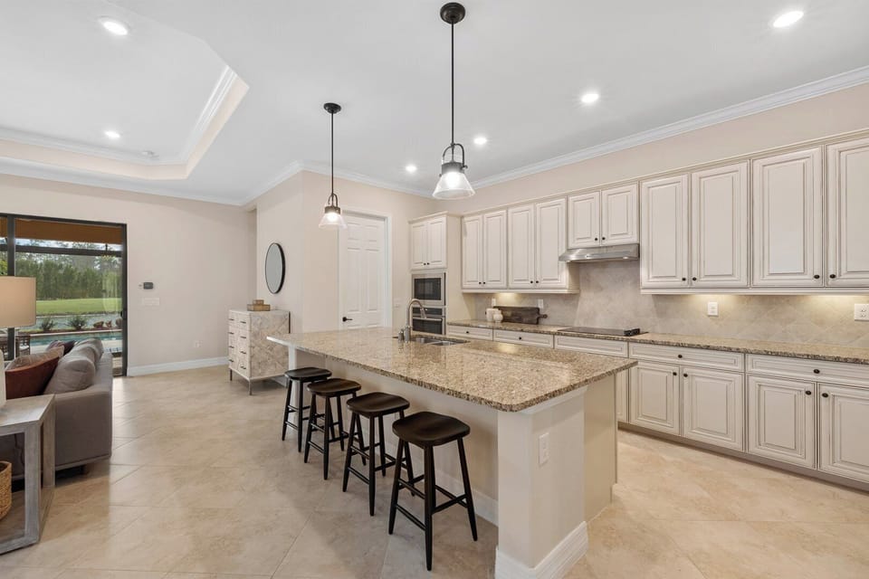 Spacious Kitchen