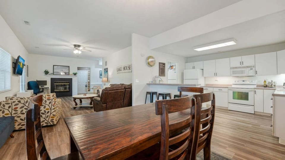 Kitchen, Dining Room, and Living Room Area