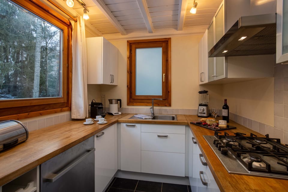 Fully equipped kitchen
