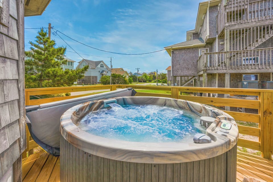 Surf or Sound Realty - 1076 - Tiki Hut - Hot Tub