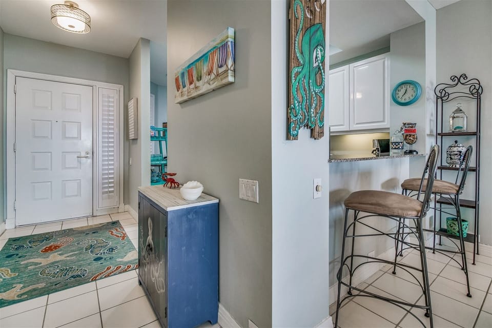 Beach Colony Tower 10B Entrance Hallway