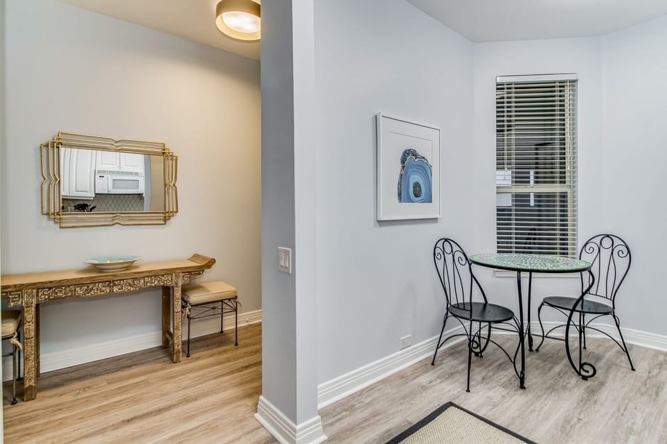 Beach Colony West 14B Breakfast Nook