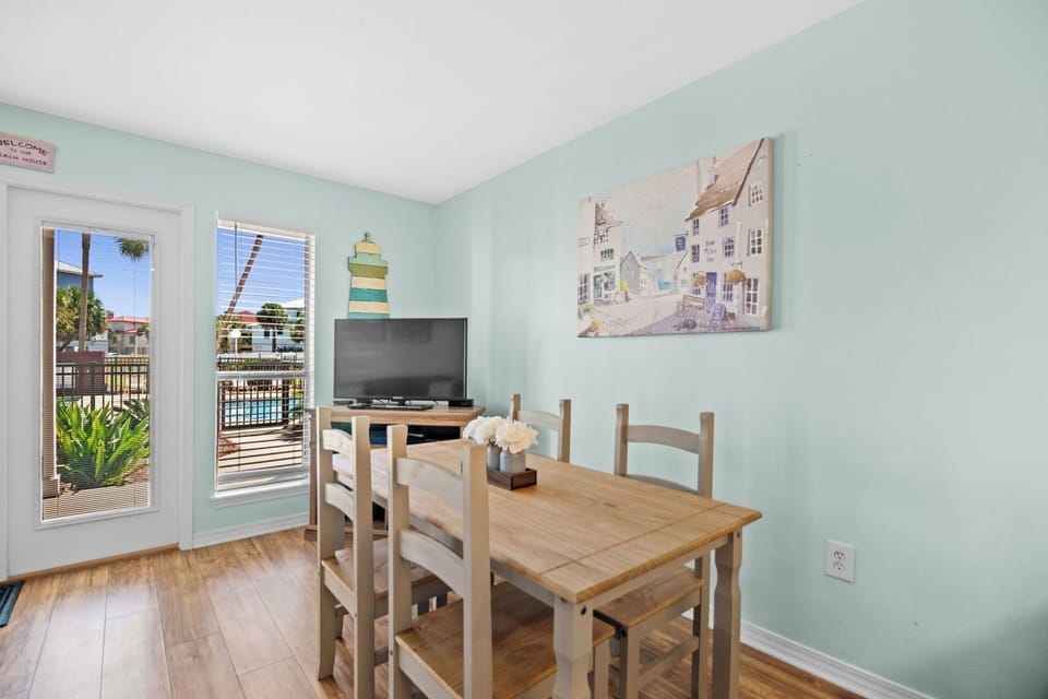 Grand Caribbean Unit 107E - Dining Area