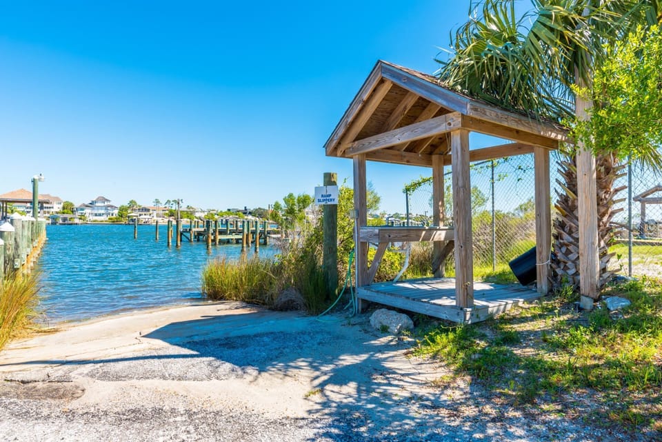 Perdido Towers Riverside Boat Ramp