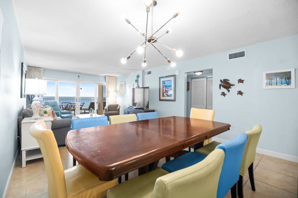 Sandy Key 638 - Dining Area