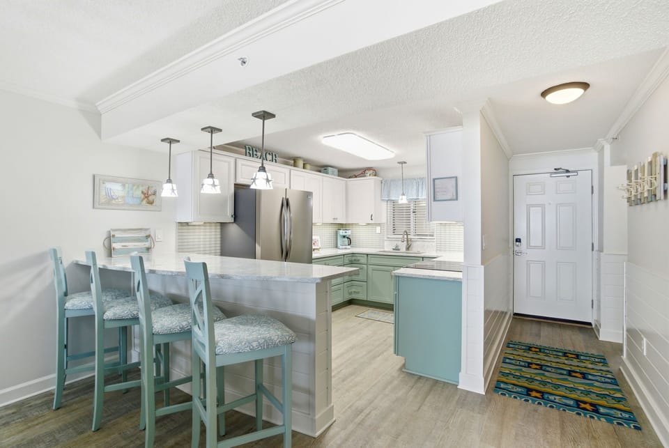 Sandy Key 821 - View to Kitchen & Bar