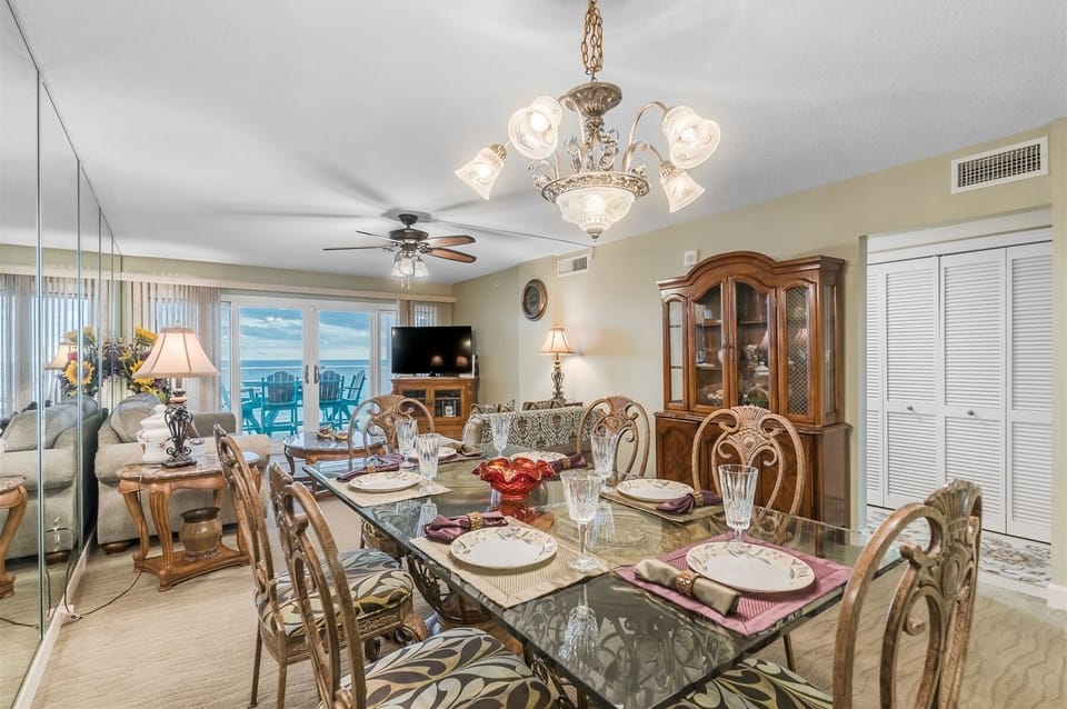 Sandy Key 826 Dining Room and Living Room