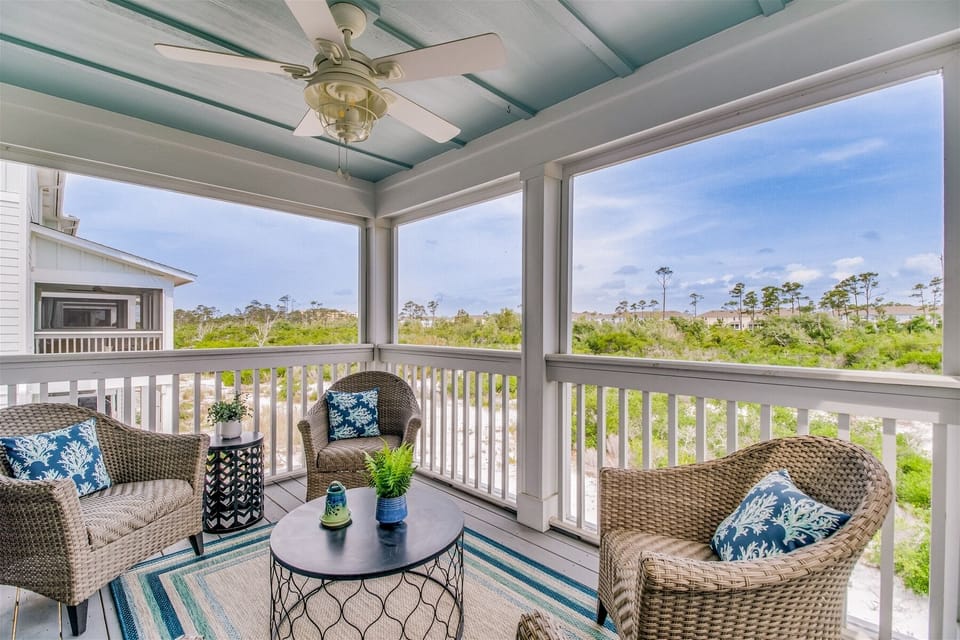 Lost Key Sugar Dune Retreat Balcony Overlooking Trees