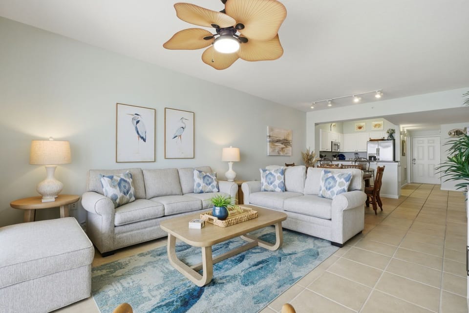 Windemere 906- Living Room