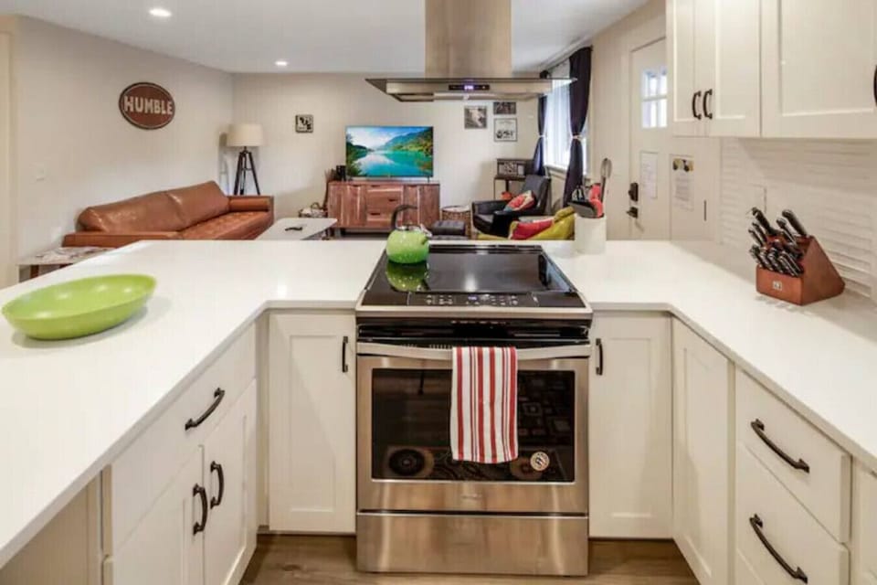 Tons of counter space!