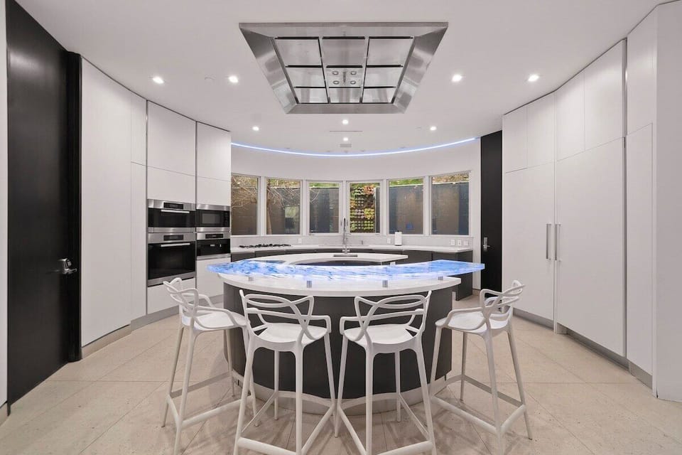Kitchen Bar