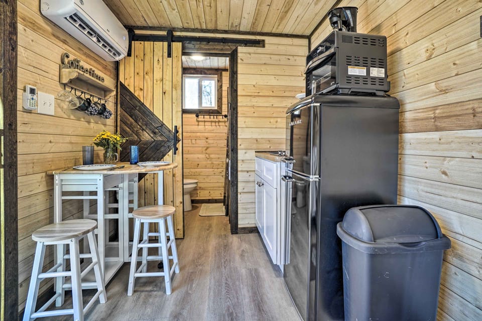 Kitchenette | Cooking Basics Supplied