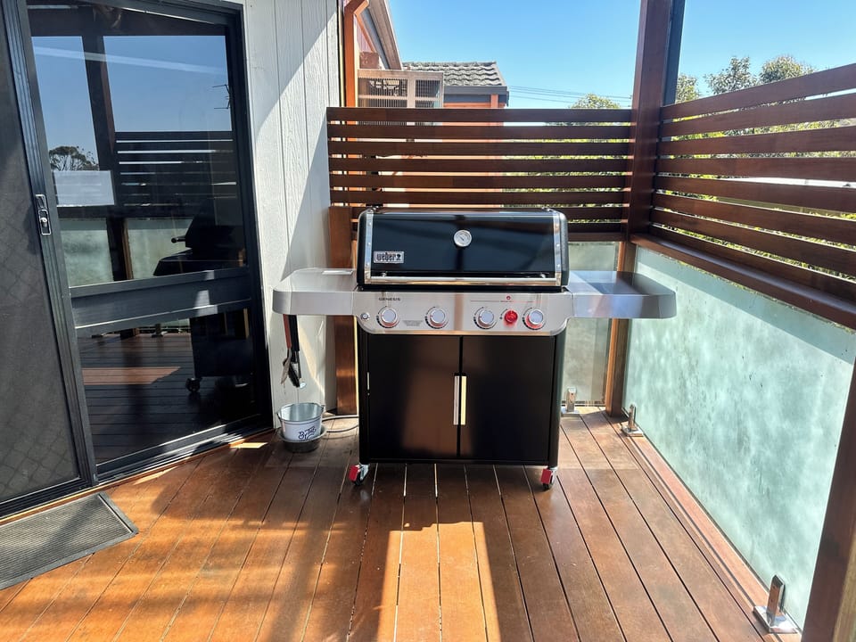 Weber Genesis natural gas bbq