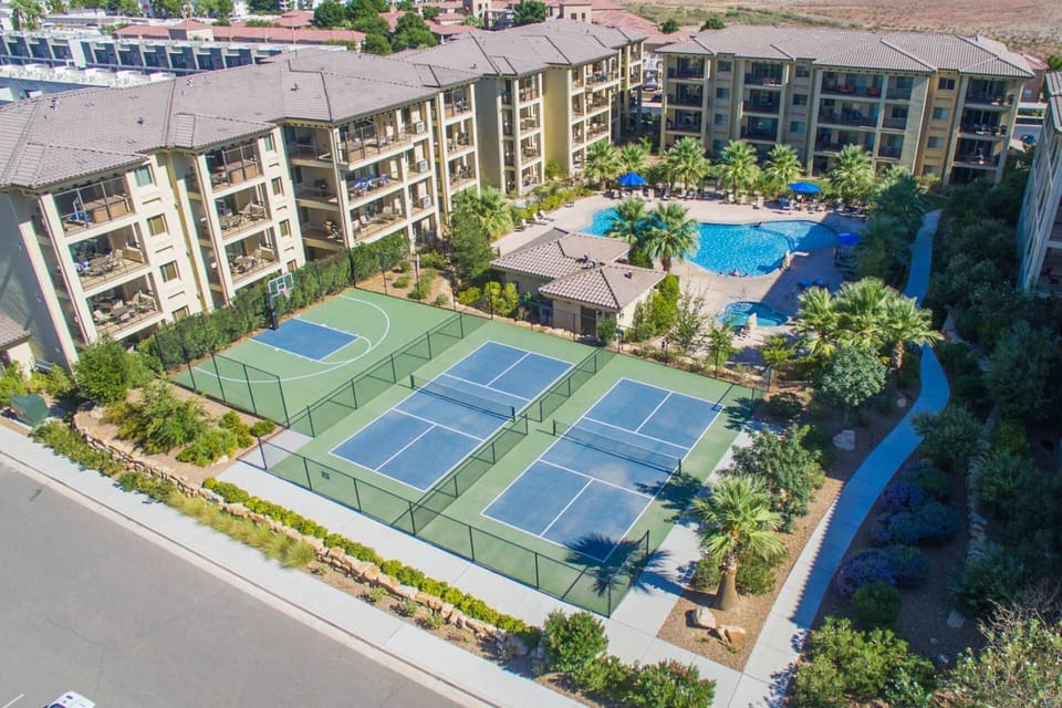 Estancia Condos provide some of the finest amenities for guests' use - get your game on!
