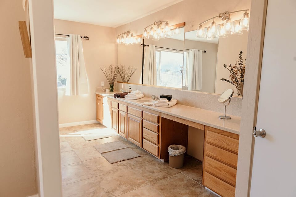 Master bath double sinks