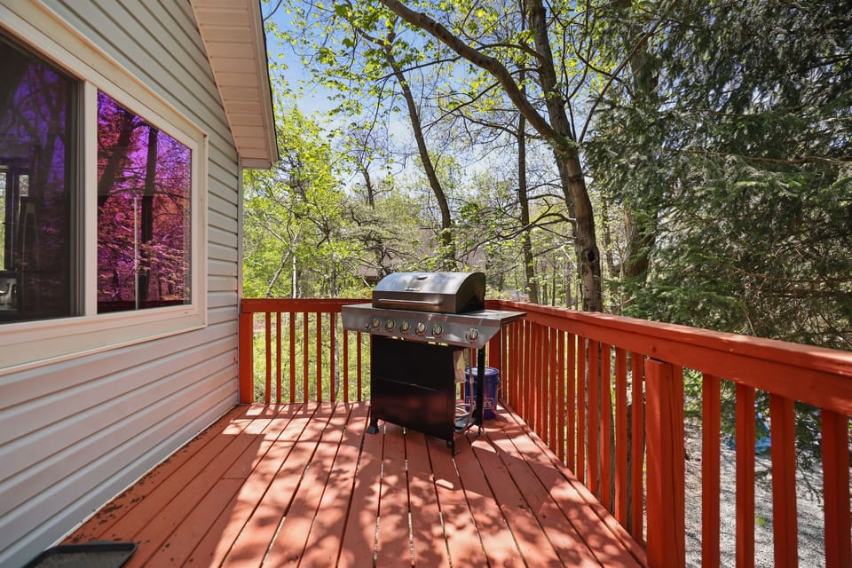 5 burner Propane grill. Propane and grilling utensils provided. 