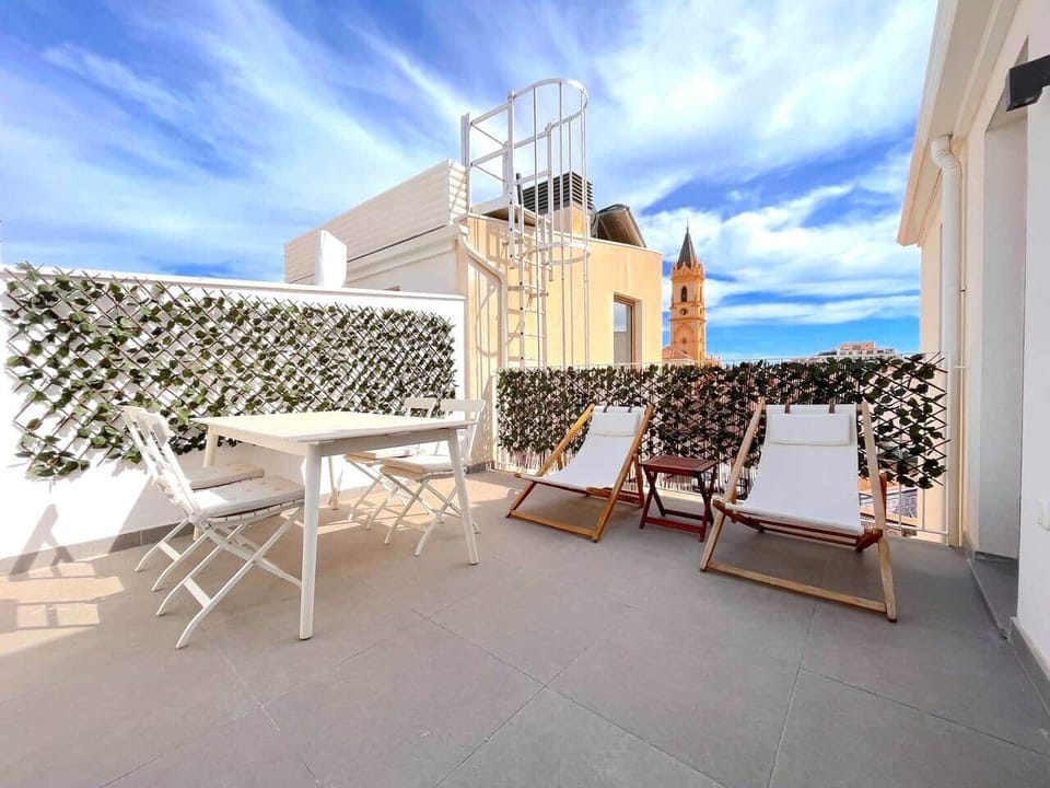 JUAN DE AUSTRIA Central Penthouse Málaga City Center HOMINGBOOK