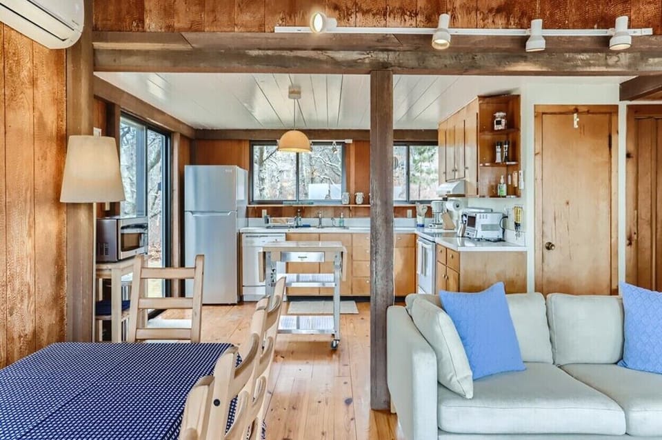 Open floor plan kitchen