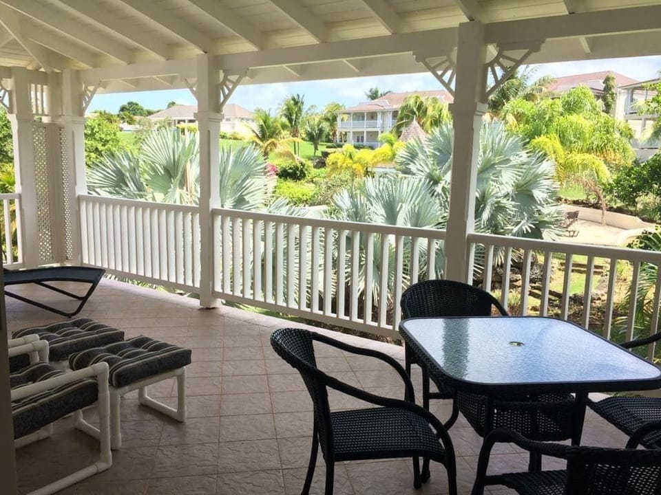 Relax and unwind and enjoy yourself on the expansive patio