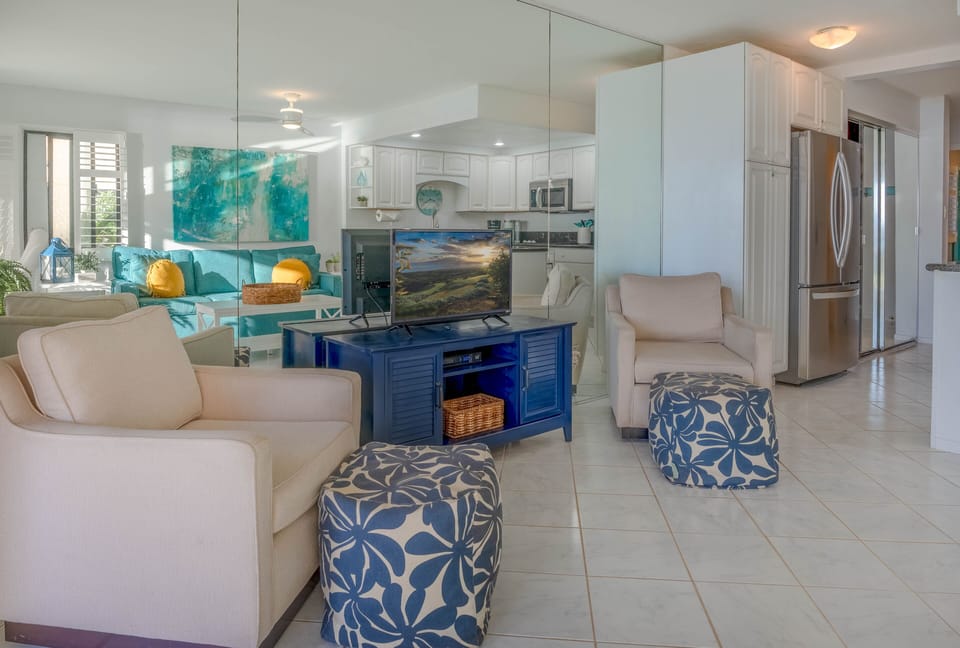 Maalaea Kai 104 Living Room