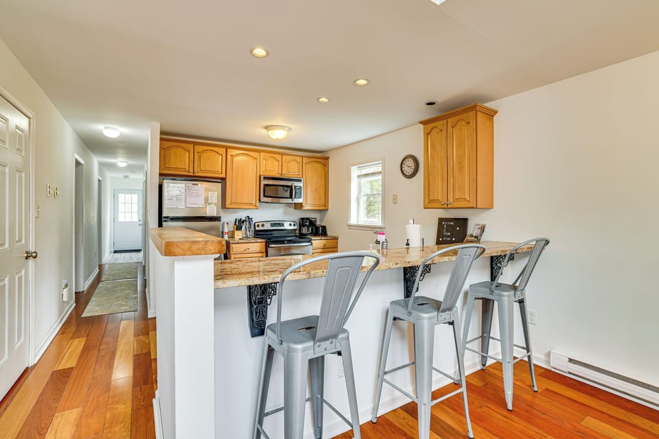 Kitchen | Basic Cooking Essentials | Dishwasher | Keurig & Drip Coffee Maker