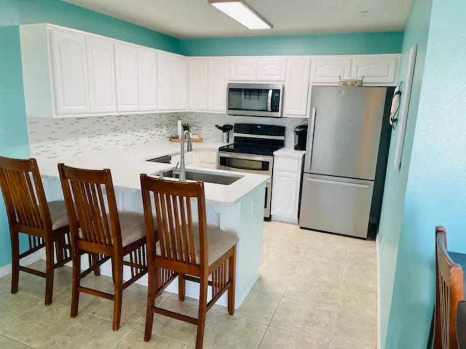 Cook a meal in this upgraded kitchen!