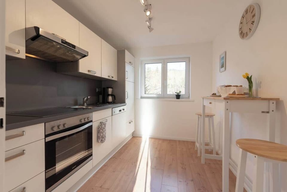 Hier kannst du dir leckere Mahlzeiten sowie gratis  Kaffee und Tee zubereiten.