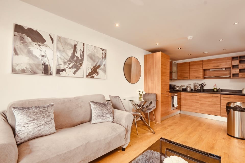 Living Room / Lounge