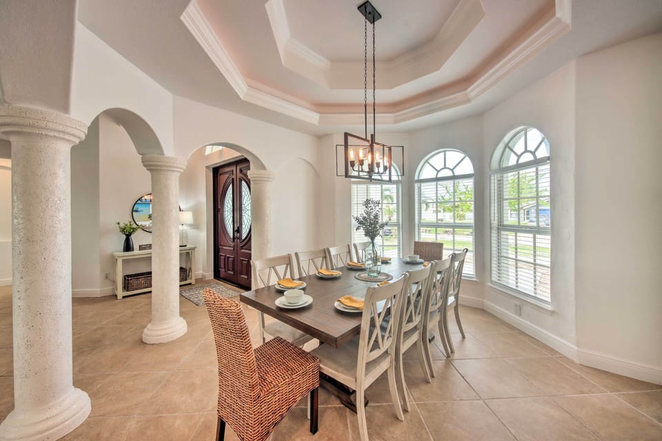 Formal Dining Area | Dishware/Flatware