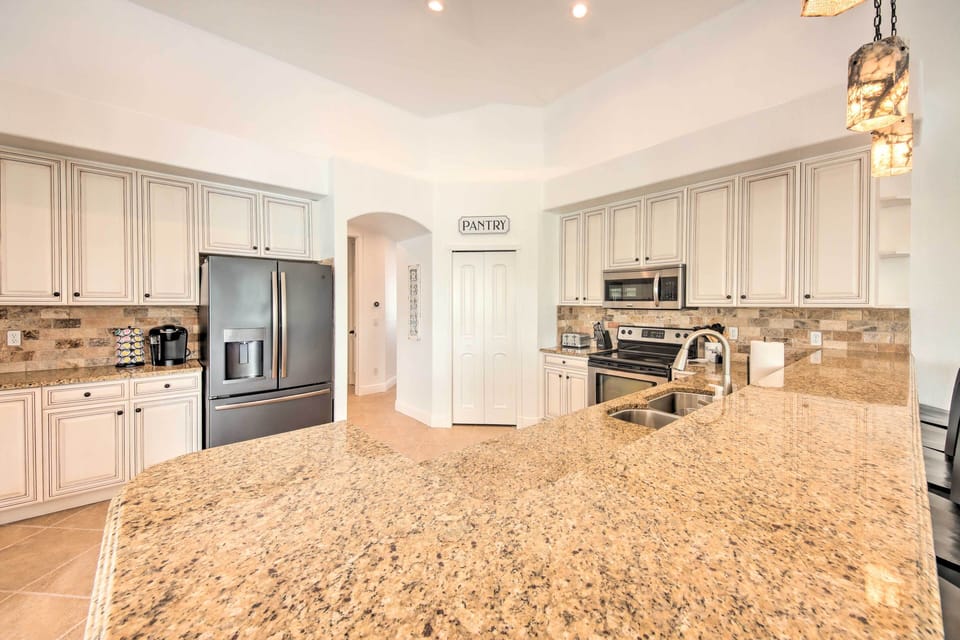 Kitchen | Cooking Basics | Keurig Coffee Maker | Toaster Oven | Blender