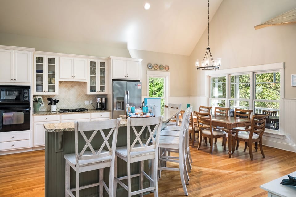 Dining room and kitchen seating