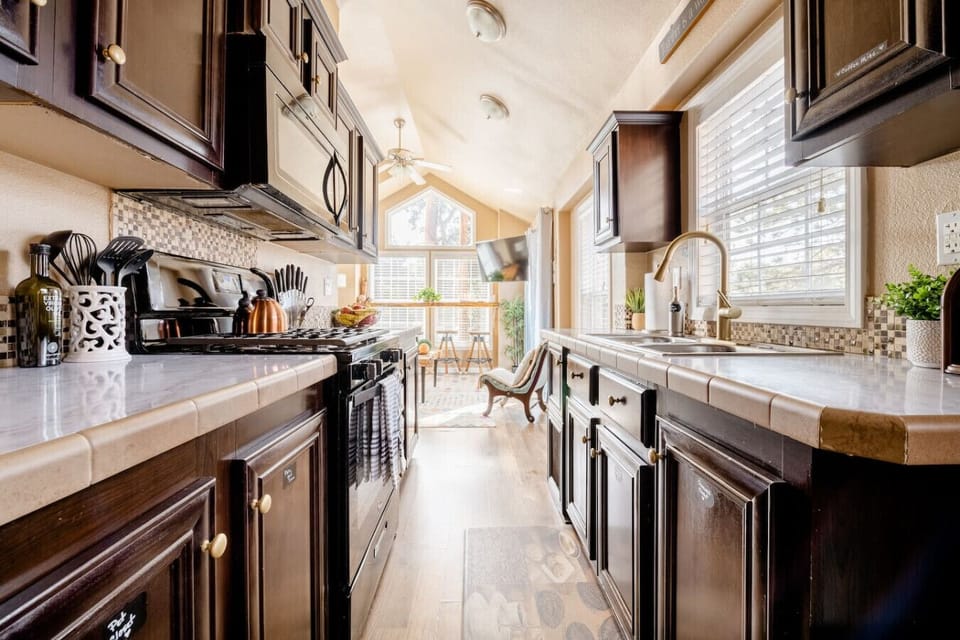 Our kitchen is your canvas for delicious creations!