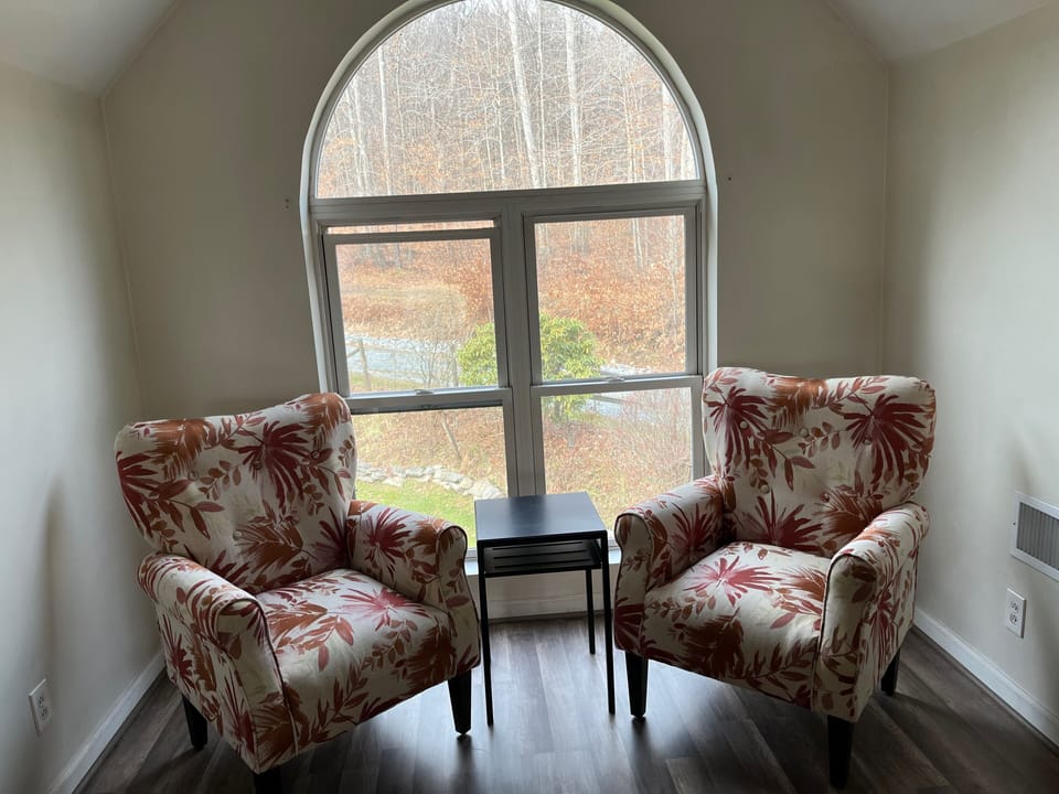 Snuggle up with a good book... upstairs living area
