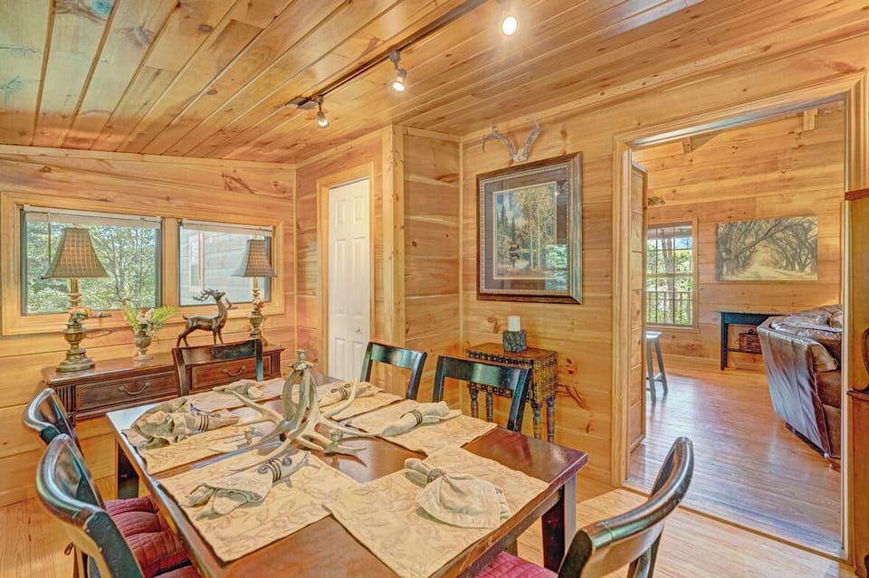 Dining Room Area