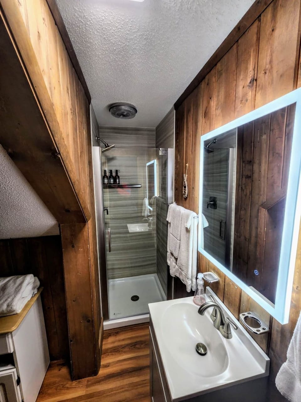 Tt28 first floor bath