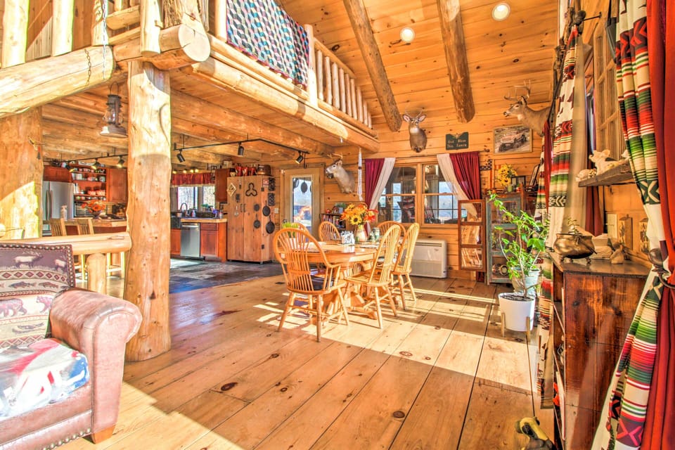 Dining Area | Dining Table | Dishware/Flatware