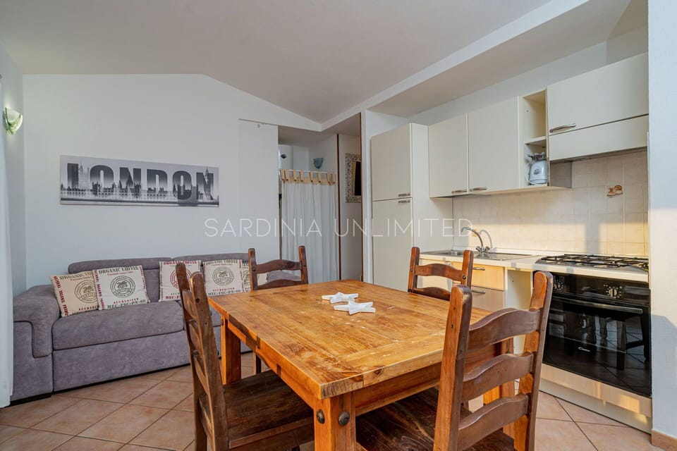 Dining Room, Kitchen