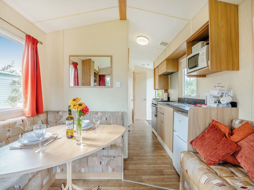 Dining Area | Wren - Alvingham Fishing Lakes, Louth