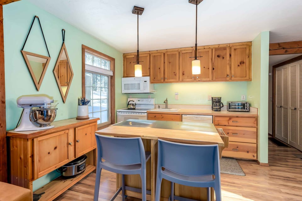 Kitchen - Main Level