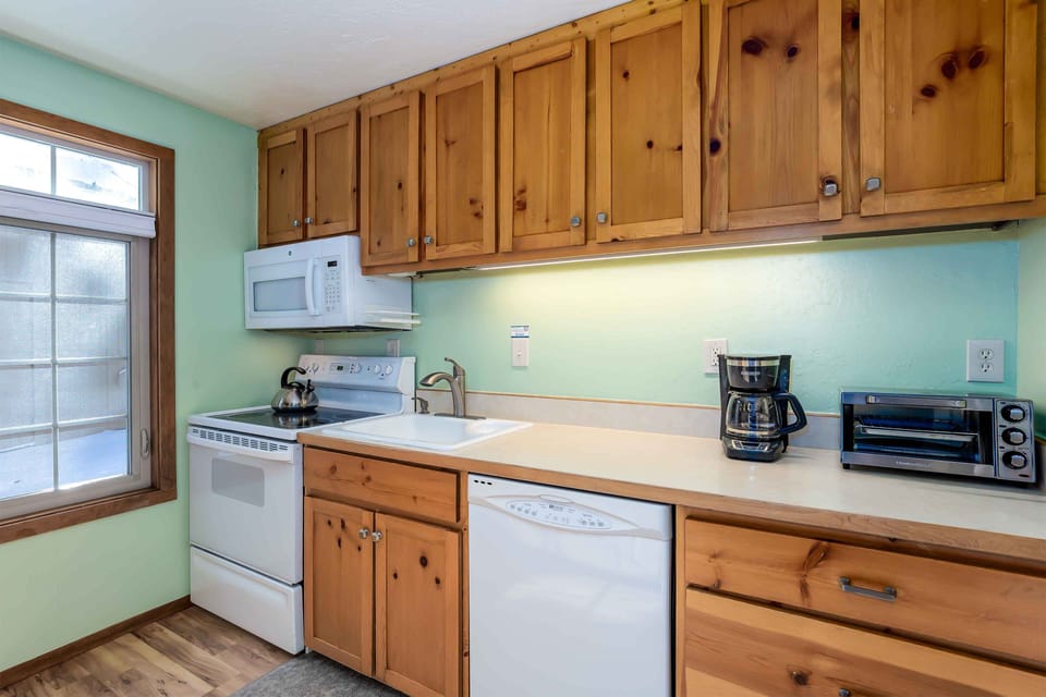 Kitchen - Main Level