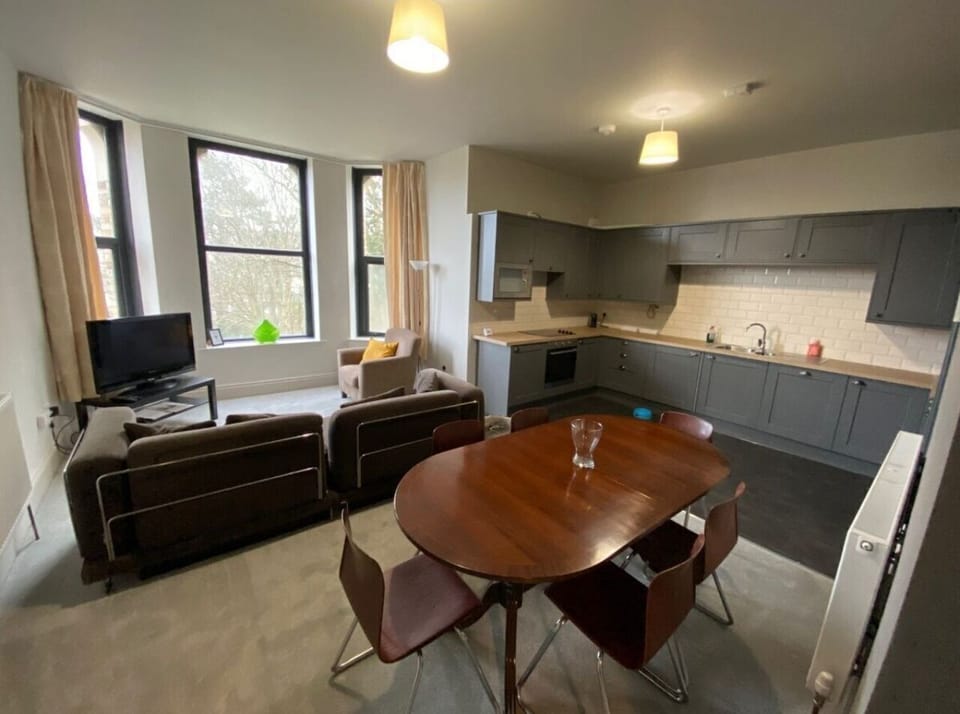 Suite 2