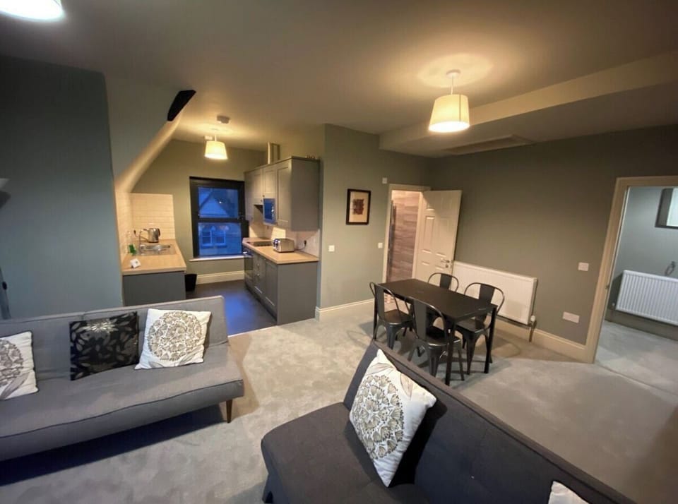 Living Room / Lounge