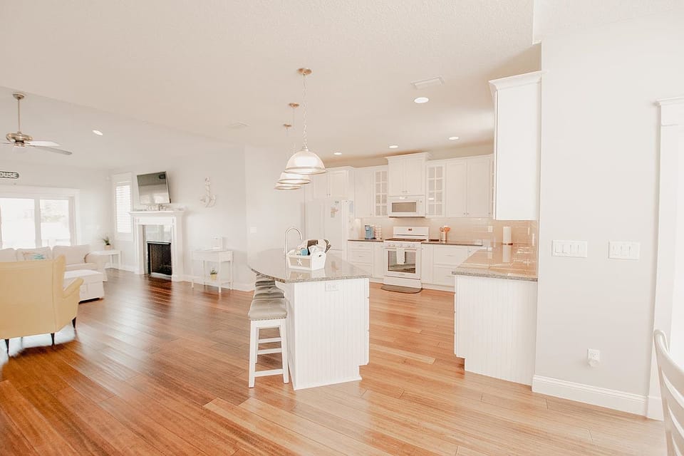 Kitchen Upstairs (2)