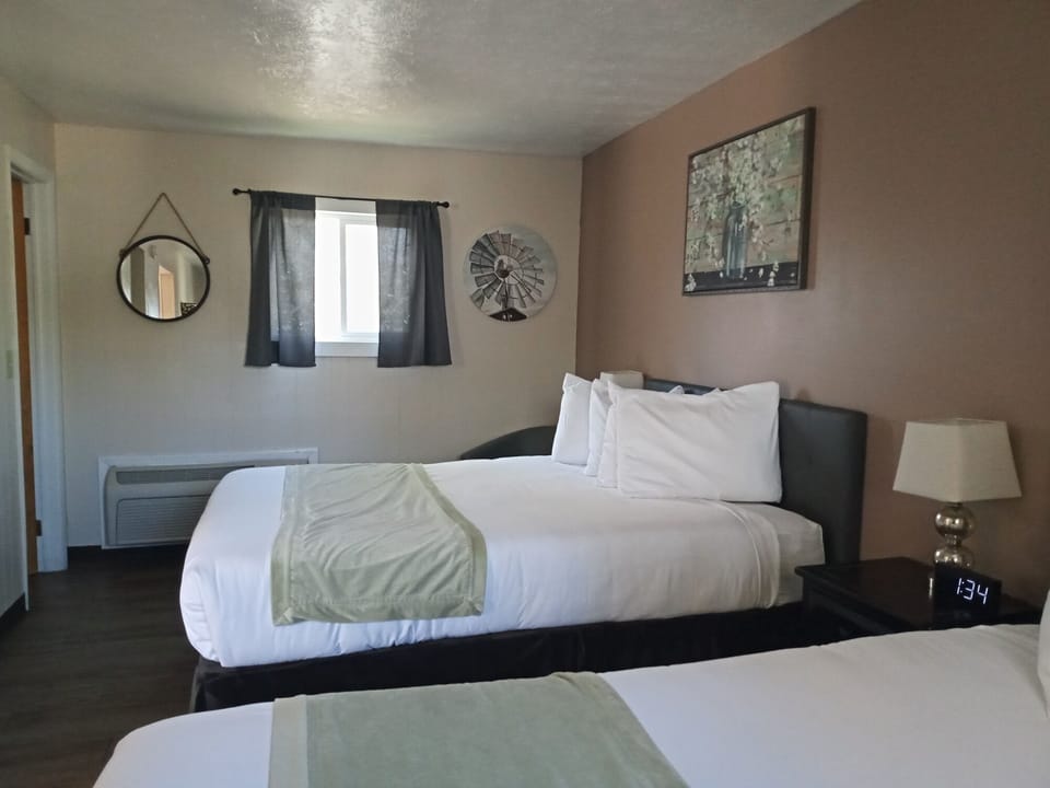 Two queen beds