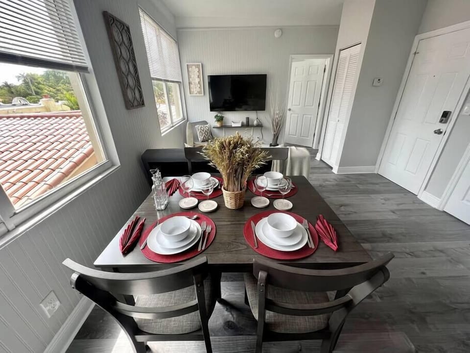 3545 SW #4 · Modern Apartment near Brickell & Coral Gables 4 (201)