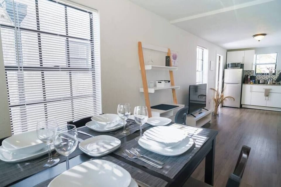 435 NW #2 · Modern Apartment near Brickell 2Br #2 (216)